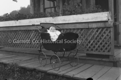 1793-Baby-in-Carriage-638A