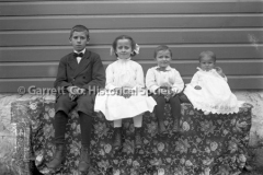 0172-Four-Young-Chil44B311