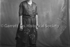 1901-Portrait-Woman-761A