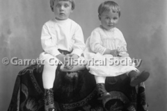 0774-Two-Small-Child44B6D8
